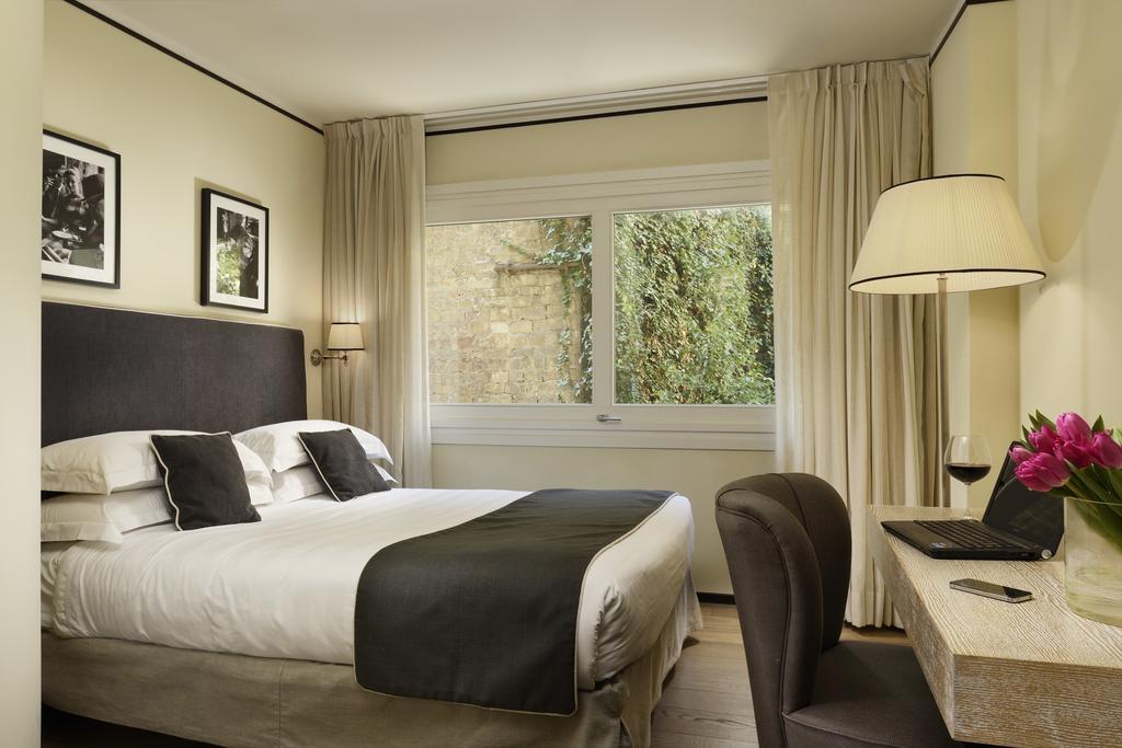 Ponte Vecchio Suites & Spa Florença Quarto foto